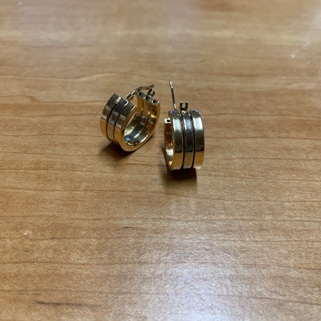 **14k Italy Two Tone Hoop Earrings*
